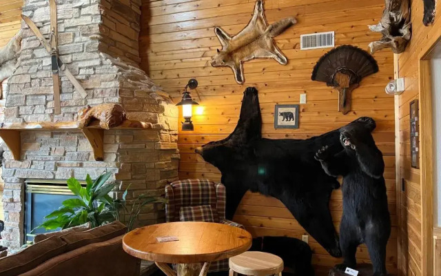 Boulder Bear Motor Lodge