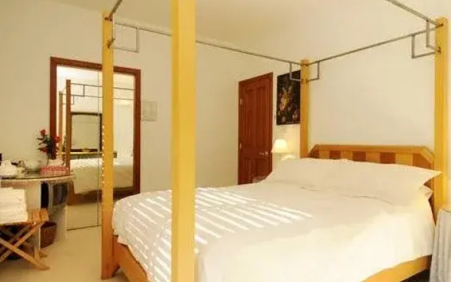 Furry Creek Bed & Breakfast