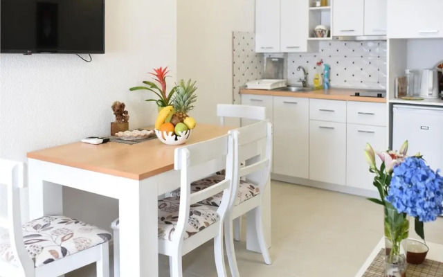 Awesome Apartment in Makarska With Wifi and 1 Bedrooms