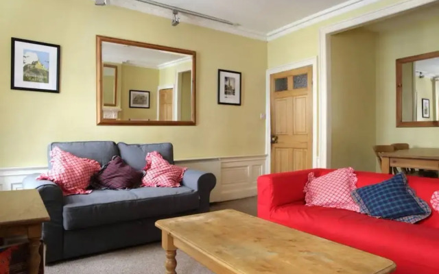 2 Bedroom Apartment Accommodates In The City Centre