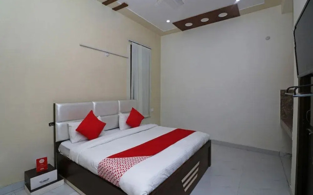 Bal Bihari Dham by OYO Rooms