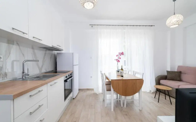 Kleoniki & Irida Residential Complexes