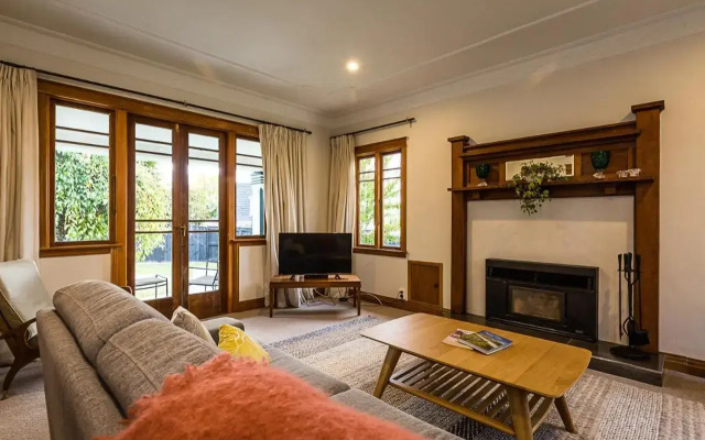 Deco Villa