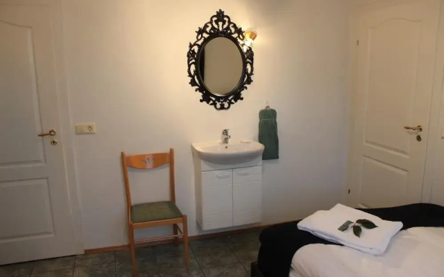 Guesthouse Árný