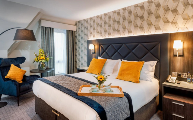 Camden Court Hotel - Image 4