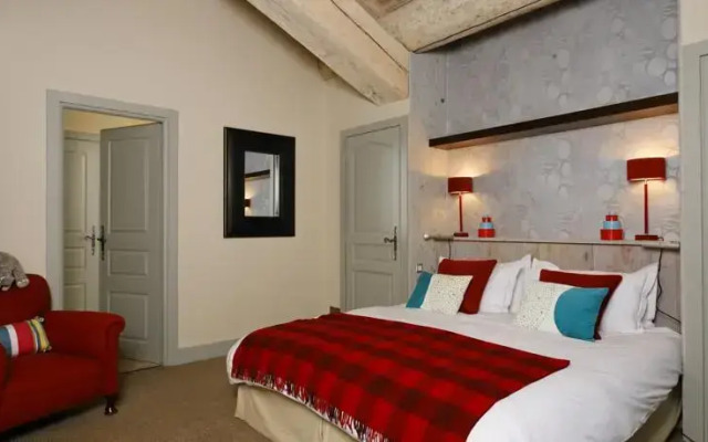 Yellowstone Ski Lodge