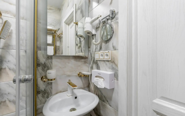 Morskaya Gavan' on Morskoy Lane