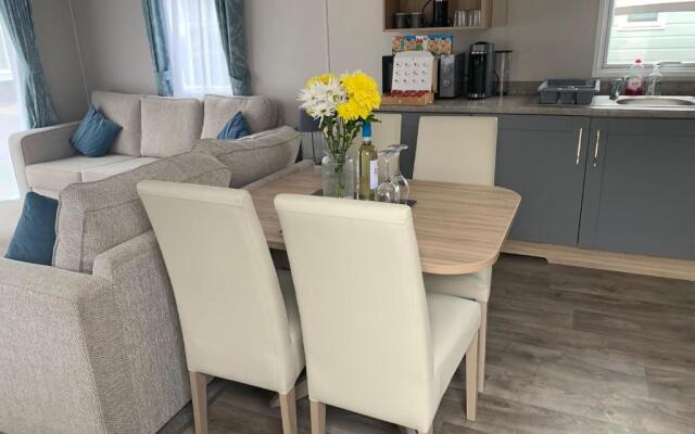 J2 static caravan at Fairway Holiday Park