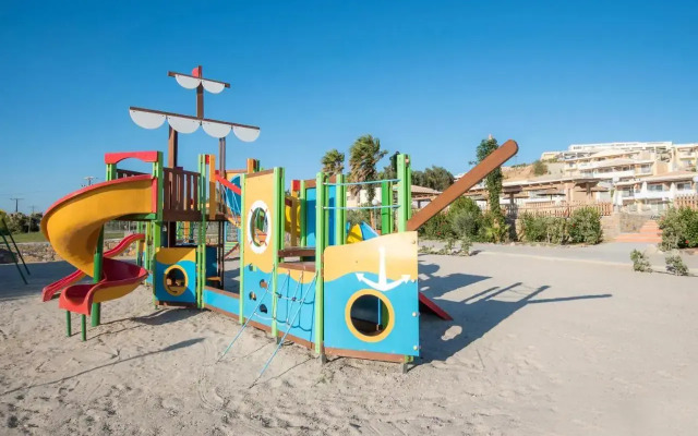 Grand Blue Beach Hotel