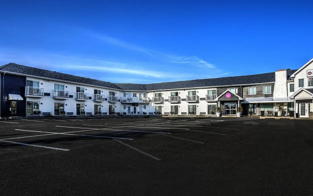 Grand Hôtel TIMES Lévis