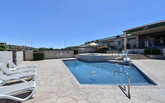 Best Western Prescottonian