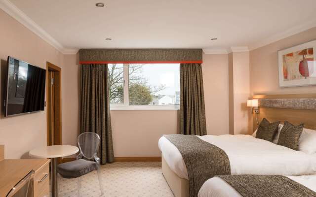 Carlton Hotel