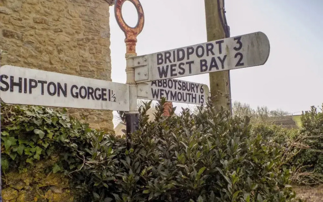 The Granary, Burton Bradstock