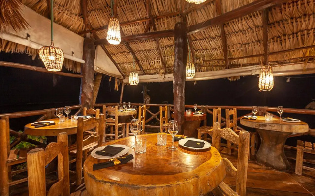 Beachfront Hotel La Palapa - Adults Only