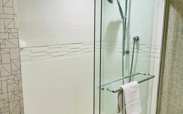 Holiday Inn Express & Suites Milton by IHG