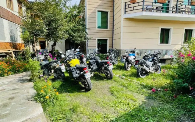 Marina's Guesthouse