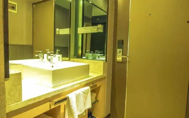Neat Hotel