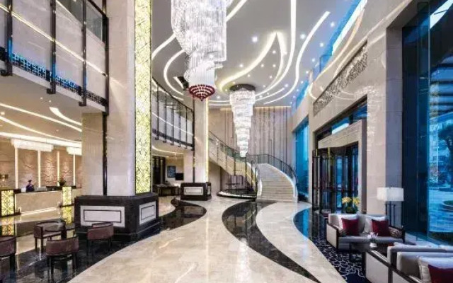 Vienna International Hotel (Jiangmen Hetang Zhongjia Plaza Store)
