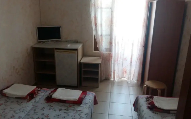Fel-Adi Guest House — фото