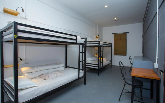 Yakety Yak Hostel