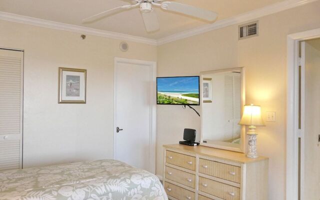 Beachfront Condo With Huge Views/pools/tennis/grills