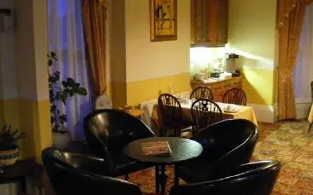Fernlea Hotel