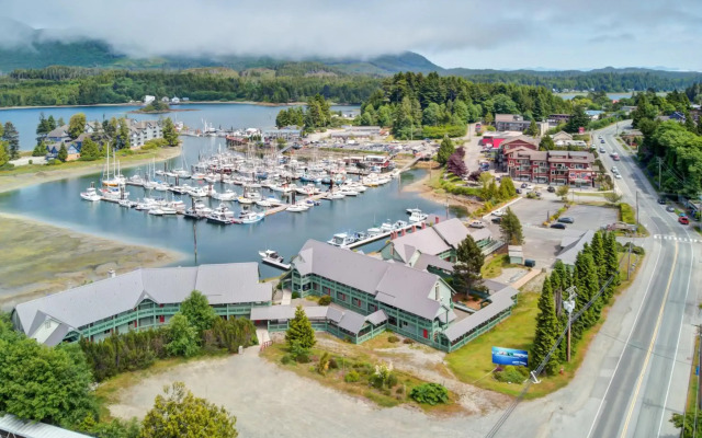 Canadian Princess Lodge & Marina