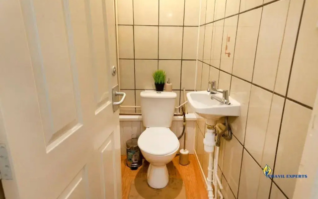 Gabriella Aprt, 3 Bedroom, Parking, City Centre