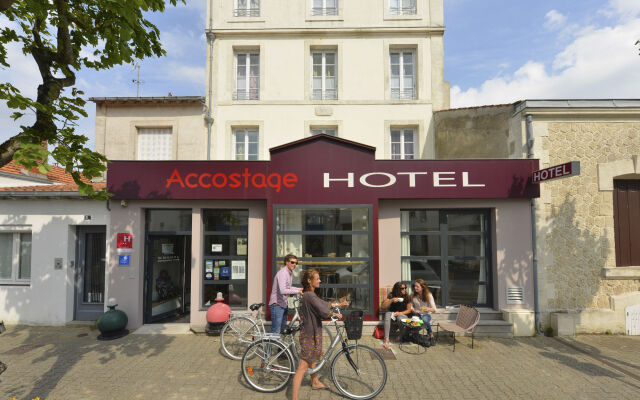 Accostage Hotel