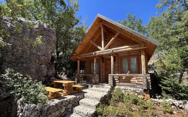Wood Hills Hotel & Resort