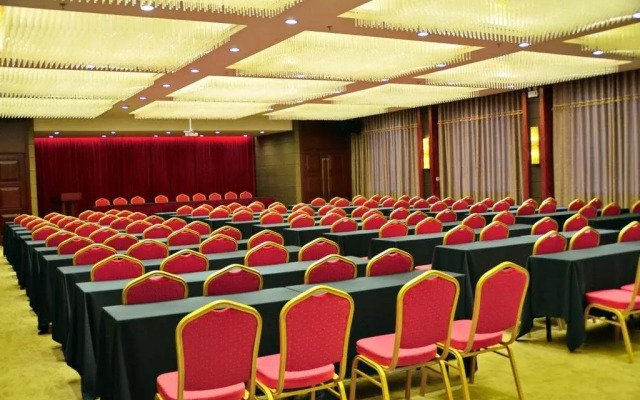 Dunhuang Han Tang Hotel