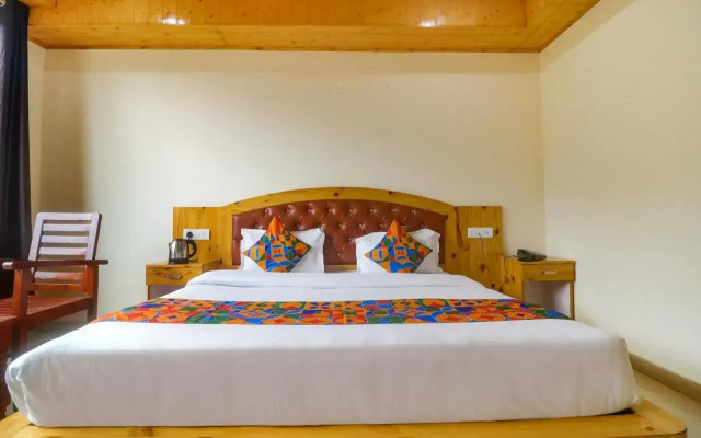 FabHotel Castle Rock Vashisht
