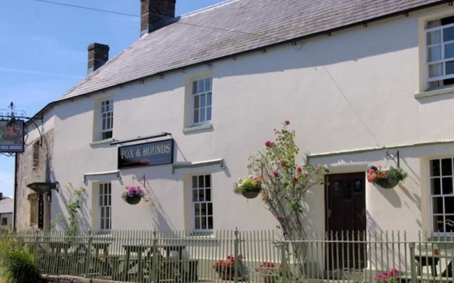 The Fox & Hounds Inn