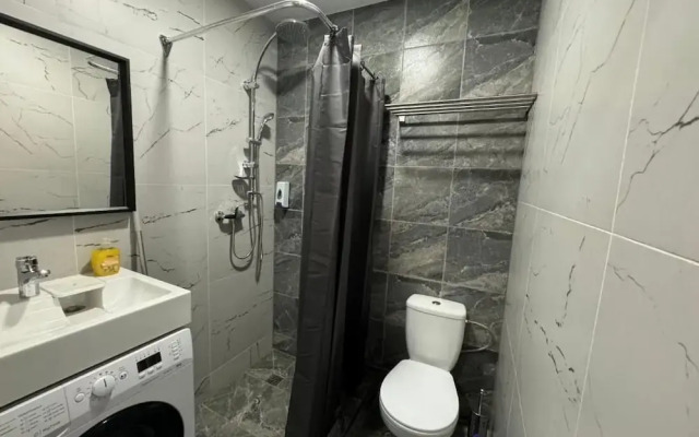 Room-1 Numeris Apartamentai su Balkonu