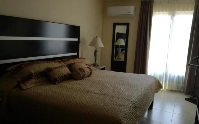 El Refugio de Don Carlos Hotel & Suites