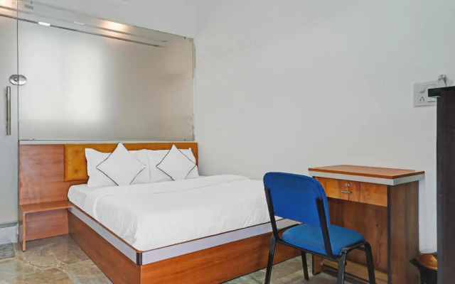 Capital O 85756 Hotel Santeria Inn
