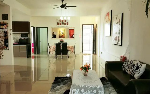 Mahkota Cheras Unique Condo 1-11 pax near MRT*KL