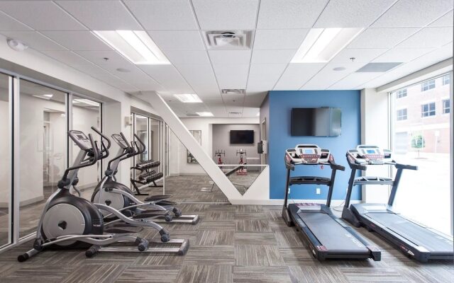 Cozysuites - Stylish Apartment in Downtown Louisville