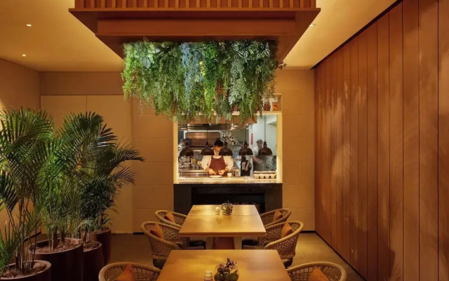 Hotel Tentrem Jakarta