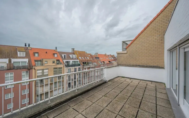 Stylish City-view Retreat