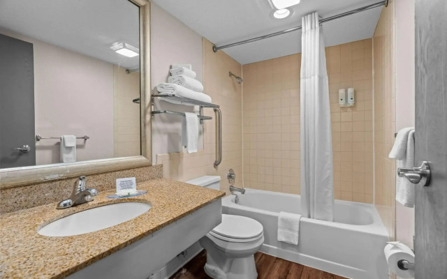 Quality Inn & Suites Mall of America - MSP Airport