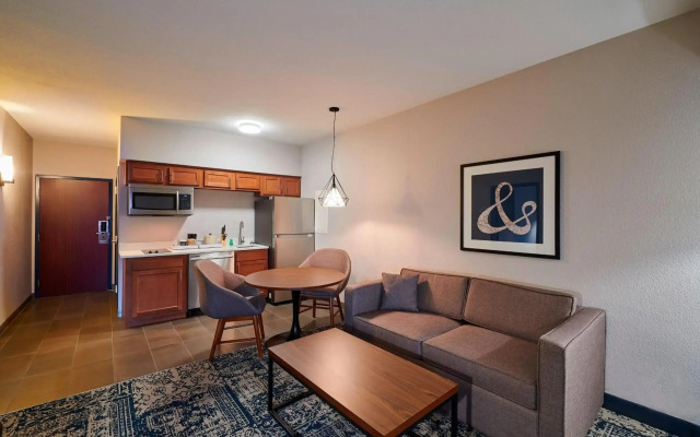 Four Points by Sheraton Cleveland-Eastlake