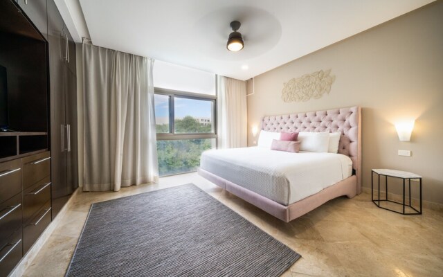 Luxury 2 Bedroom Condo at Haab