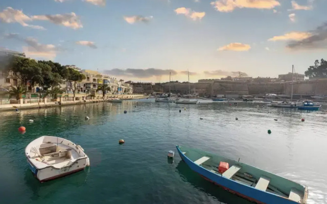 Sunny Maltese Townhouse Madonnina Kalkara