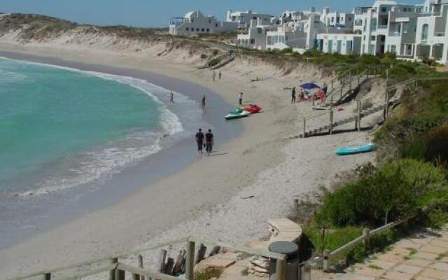 Malindila Apartment & House