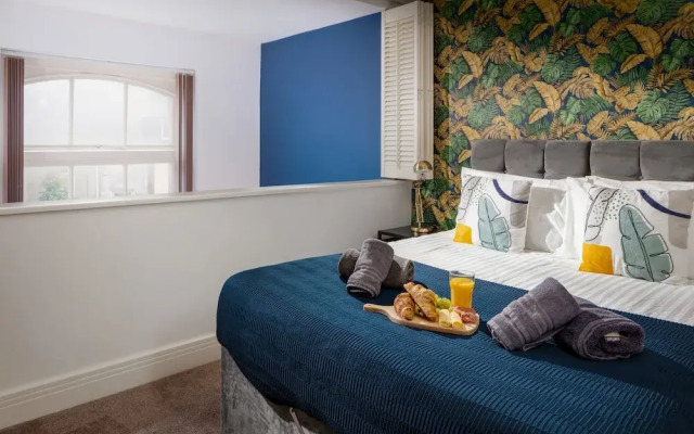 Plymouth City Centre Duplex Apartment