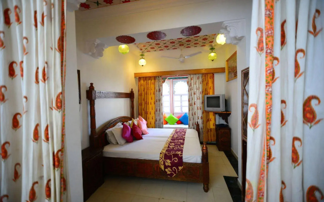 Anjani Hotel