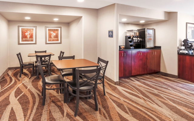 Cobblestone Inn & Suites - Durand