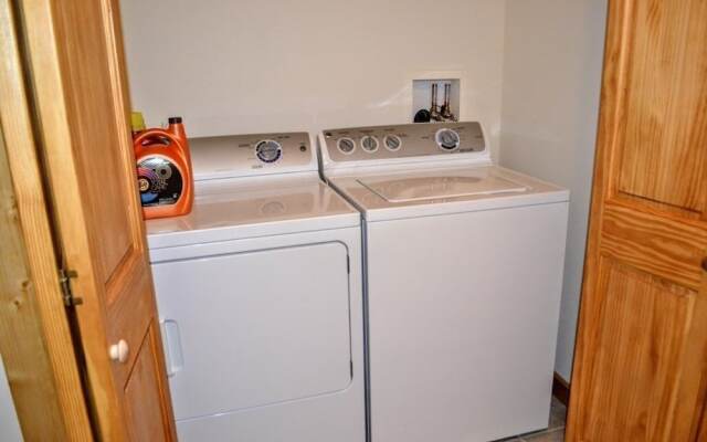 Minocqua Lake - A1 2 Bedroom Condo