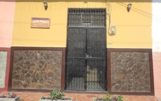 Hostal Casa Aryen